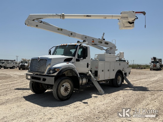 (Odessa, TX) Altec AA55, Material Handling Bucket Truck rear mounted on 2019 International 7300 Util