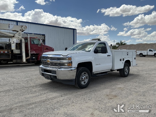 (El Paso, TX) 2015 Chevrolet Silverado 2500HD Service Truck Runs & Moves) (Windshield Deficiencies,