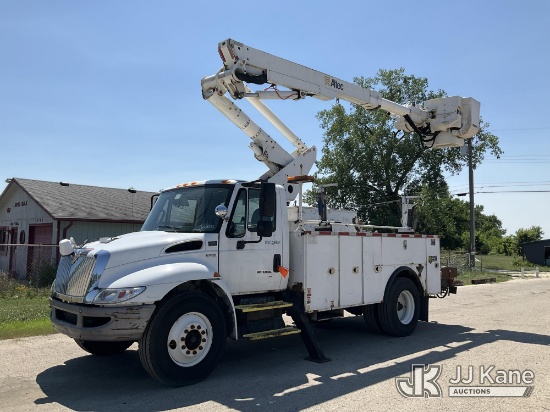 (South Beloit, IL) Altec TA41M, Articulating & Telescopic Material Handling Bucket Truck mounted beh