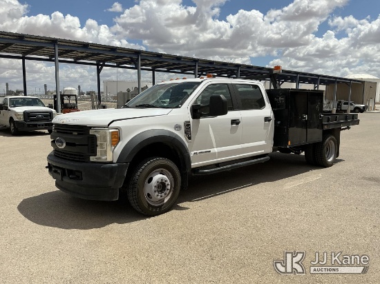 (El Paso, TX) 2017 Ford F-550 Crew-Cab Flatbed/Service Truck Runs & Moves) Windshield Deficiencies