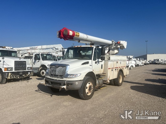 (Waxahachie, TX) Altec L42M, Over-Center Material Handling Bucket Truck center mounted on 2014 Inter