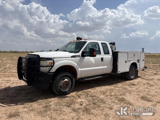 (Stanton, TX) 2015 Ford F-350 SD Extended-Cab Mechanics Service Truck Runs & Moves) (Electrical Cabl