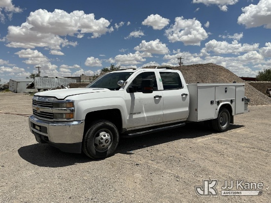 (El Paso, TX) 2015 Chevrolet Silverado 3500HD 4x4 Crew-Cab Service Truck Runs & Moves) (Interior Def