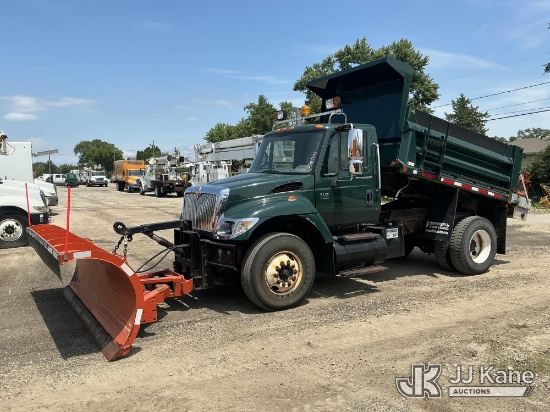 (South Beloit, IL) 2005 International 7400 Dump Truck Runs, Moves, Dump & Plow Operate