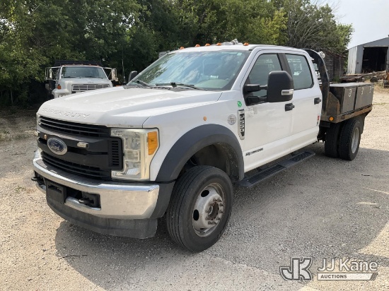(Des Moines, IA) 2017 Ford F550 4x4 Crew-Cab Flatbed/Service Truck Runs & Moves