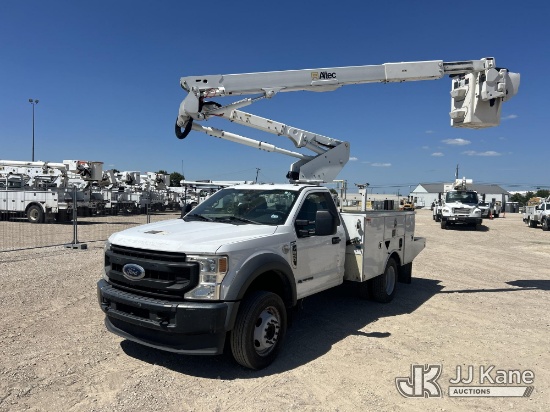 (Waxahachie, TX) Altec AT40G, Articulating & Telescopic Bucket mounted behind cab on 2021 Ford F-550