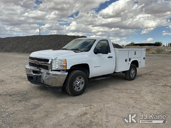 (El Paso, TX) 2013 Chevrolet Silverado 2500HD Service Truck Runs & Moves) (Collision Issues, Windshi