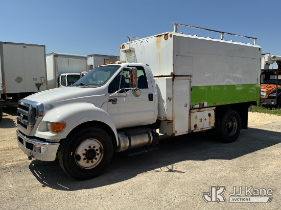 (South Beloit, IL) 2011 Ford F750 Chipper Dump Truck Not Running, Condition Unknown