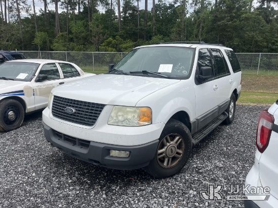 (Hammond, LA) 2004 Ford Expedition 4x4 4-Door Sport Utility Vehicle Not Running, Condition Unknown)
