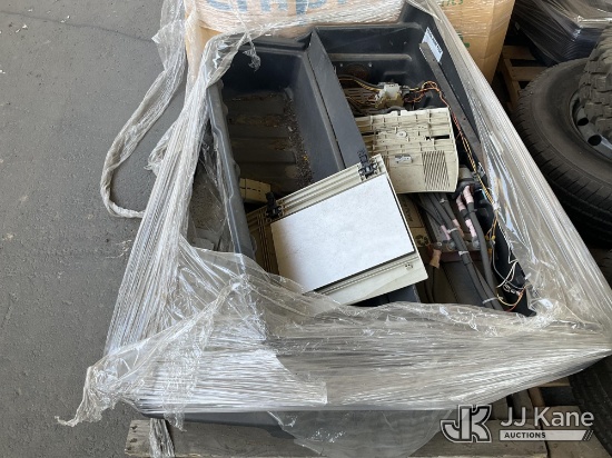 (Jurupa Valley, CA) (1 Pallet) Police Trunk Pack (Used) NOTE: This unit is being sold AS IS/WHERE IS