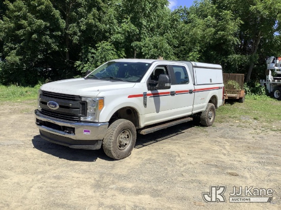 (Deposit, NY) 2017 Ford F-350 4x4 Crew-Cab Pickup Truck Runs & Moves) (Dash Indicators On