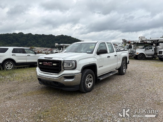 (Smock, PA) 2019 GMC Sierra 1500 4x4 Crew-Cab Pickup Truck Runs & Moves) (Interior & Exterior Defect