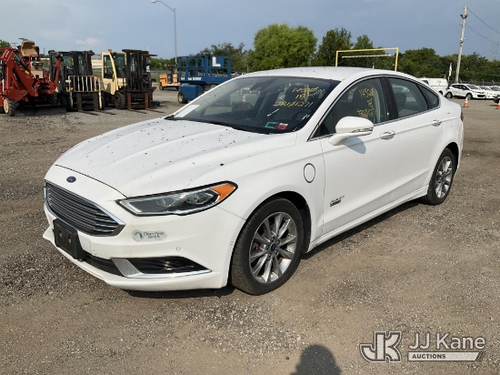 (Plymouth Meeting, PA) 2018 Ford Fusion Energi Plug In Hybrid SE 4-Door Sedan Runs & Moves