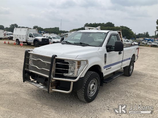 (Charlotte, MI) 2019 Ford F-350 SD Pickup Truck Runs & Moves