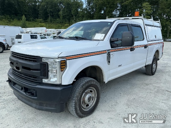 (Shrewsbury, MA) 2018 Ford F-250 4x4 Crew-Cab Pickup Truck Runs & Moves) (Steering System Non-Operat