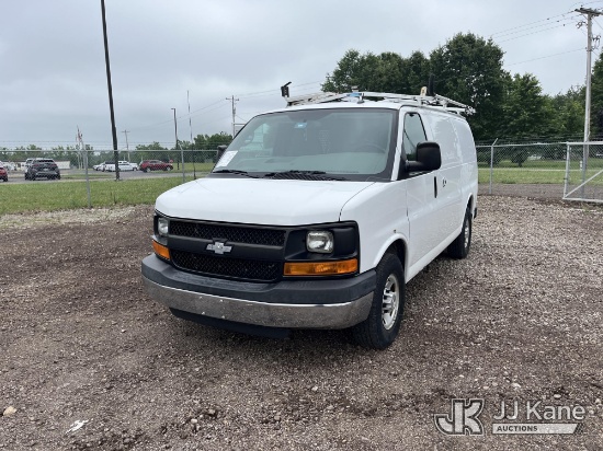 (Louisville, OH) 2015 Chevrolet Express G2500 Cargo Van Runs & Moves) (Dash Warning Indicators On