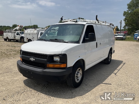 (Charlotte, MI) 2016 Chevrolet Express 2500 Cargo Van Runs & Moves