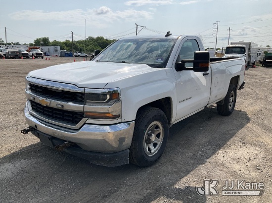 (Plymouth Meeting, PA) 2016 Chevrolet Silverado 1500 4x4 Pickup Truck Runs & Moves