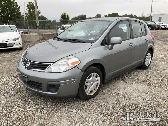 (Plymouth Meeting, PA) 2011 Nissan Versa 4-Door Hatch Back Runs Rough & Moves) (Dash Warning Indicat