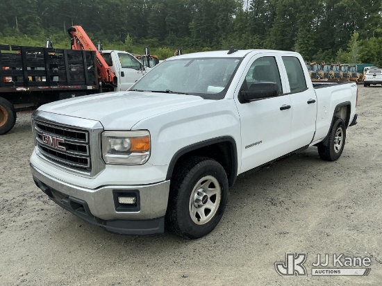 (Shrewsbury, MA) 2015 GMC Sierra 1500 Extended-Cab Pickup Truck Runs & Moves) (Dash Warning Indicato