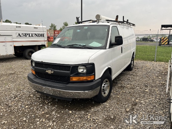 (Louisville, OH) 2014 Chevrolet Express G2500 Cargo Van Not Running, Condition Unknown) (Interior &