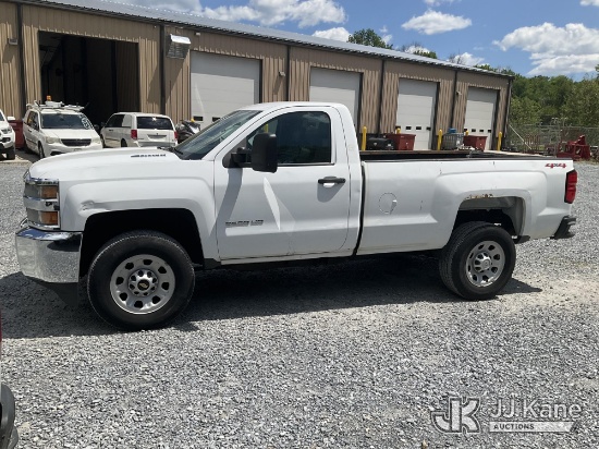 (Hagerstown, MD) 2015 Chevrolet Silverado 3500HD 4x4 Pickup Truck Runs & Moves) (Removal is by Appoi