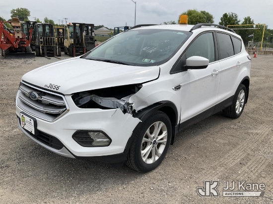 (Plymouth Meeting, PA) 2017 Ford Escape 4x4 SE 4-Door Sport Utility Vehicle Wrecked) (Runs & Moves)