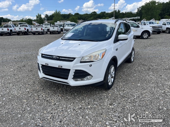 (Louisville, OH) 2015 Ford Escape SE 4-Door Sport Utility Vehicle Runs & Moves) (Dash Warning Indica