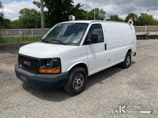 (Plymouth Meeting, PA) 2016 GMC Savana G3500 Cargo Van Runs & Moves) (Exterior Defects-See Pictures