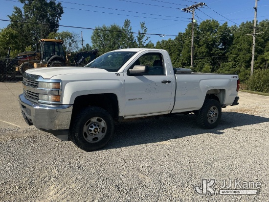 (Fort Wayne, IN) 2015 Chevrolet Silverado 2500HD Work Truck Long Box Pickup Truck Runs & Moves) (Eng