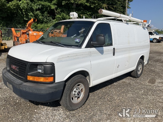 (Plymouth Meeting, PA) 2013 GMC Savana G3500 Cargo Van Runs & Moves) (Low Fuel