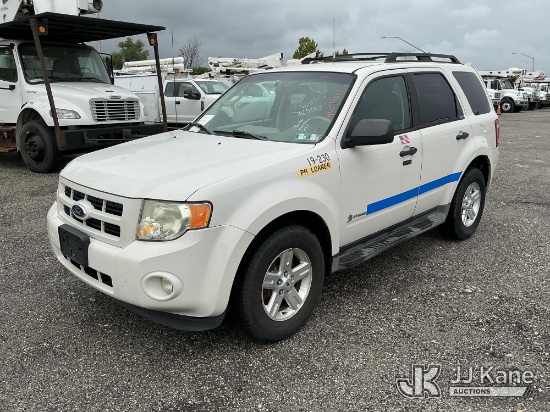 (Plymouth Meeting, PA) 2012 Ford Escape Hybrid 4-Door Sport Utility Vehicle Runs & Moves