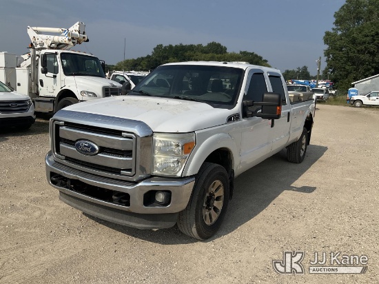 (Charlotte, MI) 2012 Ford F-250 SD Crew-Cab Pickup Truck Runs & Moves) (Dash Warning Indicators On)