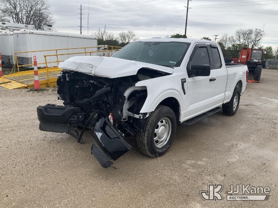 (Charlotte, MI) 2022 Ford F-150 Extended-Cab Pickup Truck Not Running, Condition Unknown) (Collision