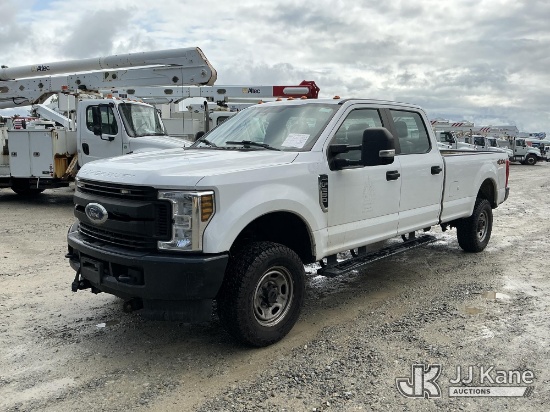 (Shrewsbury, MA) 2019 Ford F-250 4x4 Crew-Cab Pickup Truck Runs & Moves