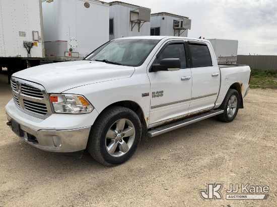 (South Beloit, IL) 2014 Ram 1500 4x4 Crew-Cab Pickup Truck Runs & Moves) (Dash Warning Indicators On