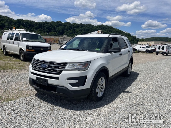 (Smock, PA) 2017 Ford Explorer 4x4 4-Door Sport Utility Vehicle Runs & Moves