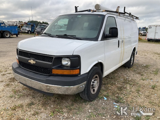 (Charlotte, MI) 2014 Chevrolet Express 2500 Cargo Van Runs & Moves) (Dash Warning Indicators On