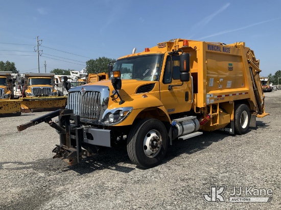 (Plymouth Meeting, PA) 2019 International 7400 Trash Truck Runs Moves & Operates) (Dash Warning Indi