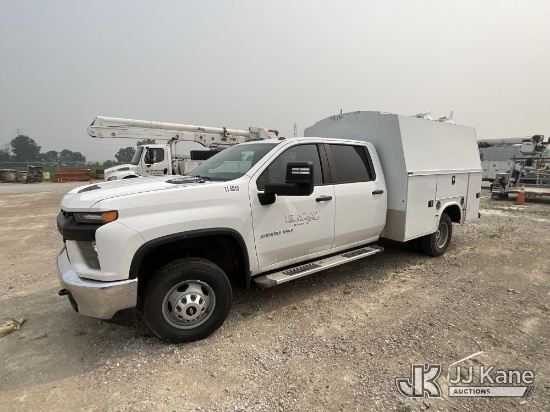 (Pataskala, OH) 2021 Chevrolet Silverado 3500HD Crew-Cab Enclosed Service Truck Runs & Moves) (Exter