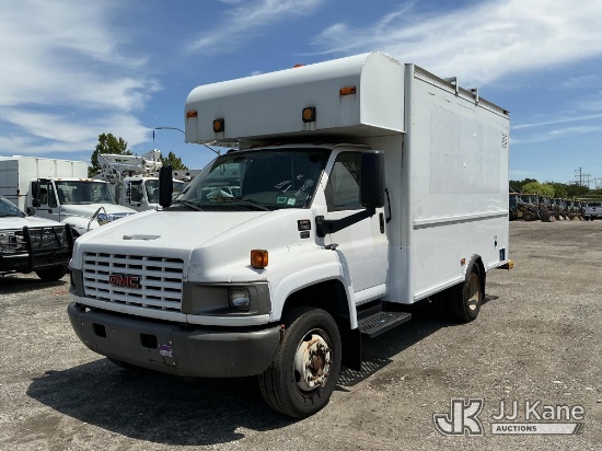 (Plymouth Meeting, PA) 2009 GMC C5500 Cutaway Van Body Truck Runs & Moves