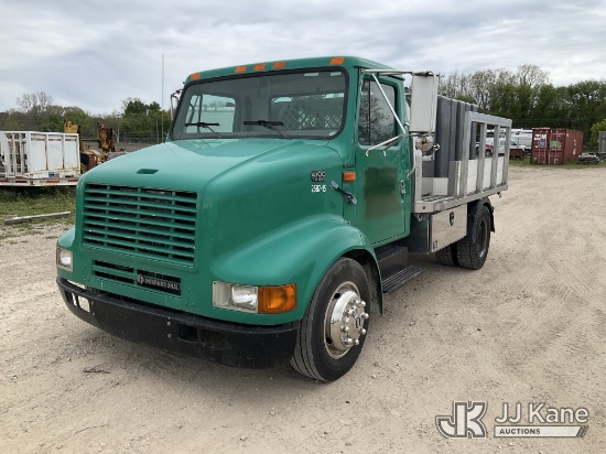 (Charlotte, MI) 2000 International 4700 Flatbed/Spray Truck Runs, Moves & Operates