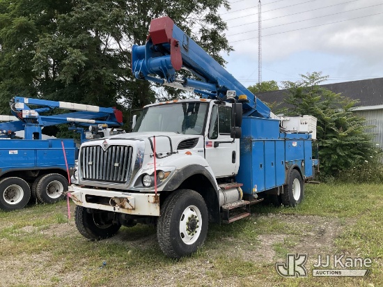 (Charlotte, MI) HiRanger TL50M, Articulating & Telescopic Bucket Truck center mounted on 2011 Intern