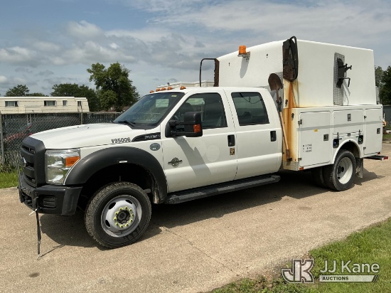 (Neenah, WI) 2015 Ford F-450 SD Crew-Cab Enclosed Service Truck Runs & Moves)(Seller States-Engine P