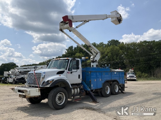 (Charlotte, MI) HiRanger TL55, Articulating & Telescopic Material Handling Bucket Truck center mount