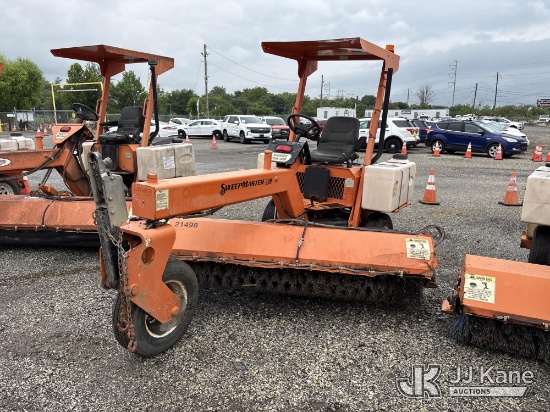 (Plymouth Meeting, PA) 2014 Laymore Broom SM300 3 Wheeled Sweeper Runs & Moves