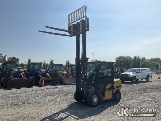 (Plymouth Meeting, PA) Yale Veracitor 90X Solid Tired Forklift Runs, Moves & Operates) (Seller State