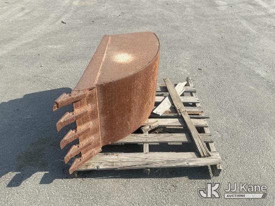 (Jurupa Valley, CA) Excavator Digging Bucket (Used) NOTE: This unit is being sold AS IS/WHERE IS via