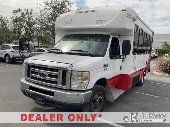 (Jurupa Valley, CA) 2016 Ford Econoline E-450 Passenger Bus Runs & Moves) (Dash Warning Indicators O