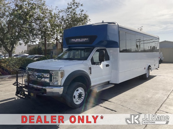 (Jurupa Valley, CA) 2019 Ford F-550 Passenger Bus Runs & Moves) (Dash Warning Indicator Lights On -